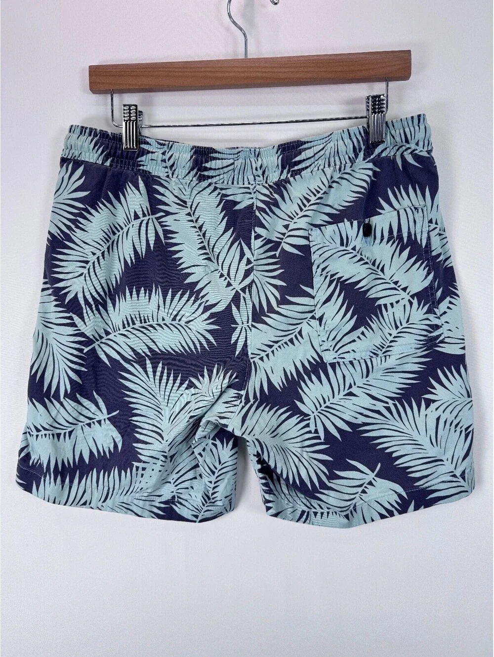 J.Crew Mercantile Flex Men's M Tropical Palm Swim Trunks 7 Inch Navy Blue